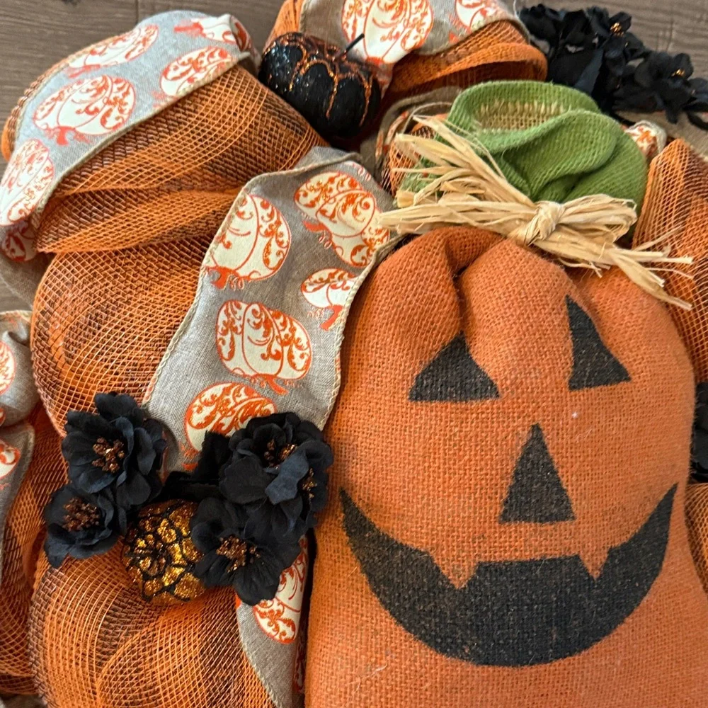 Festive Halloween Pumpkin Wreath